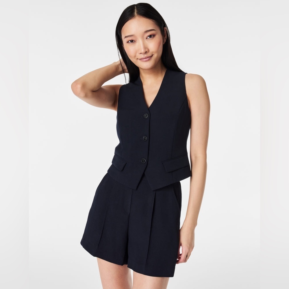 SPANX Women's Navy Sleeveless Vest